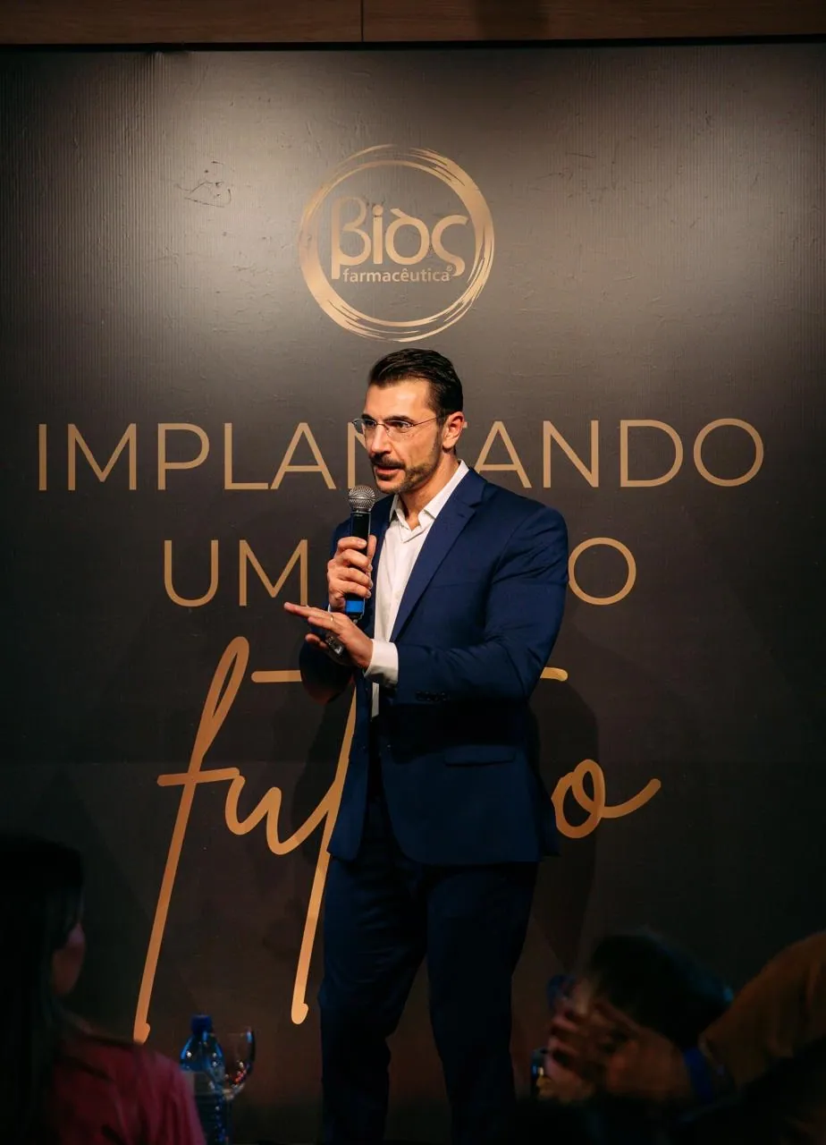 Dr. Alexandre Dell'Aquila em palestra sobre o futuro da saúde